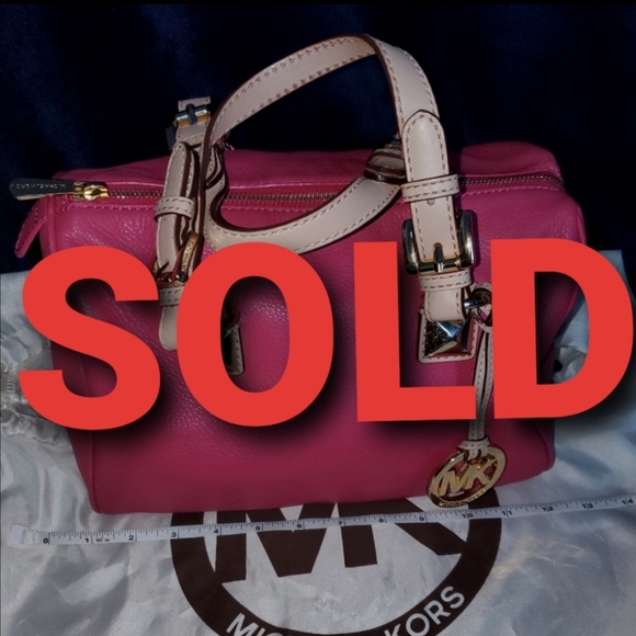 Michael Kors - Picture 1 of 16